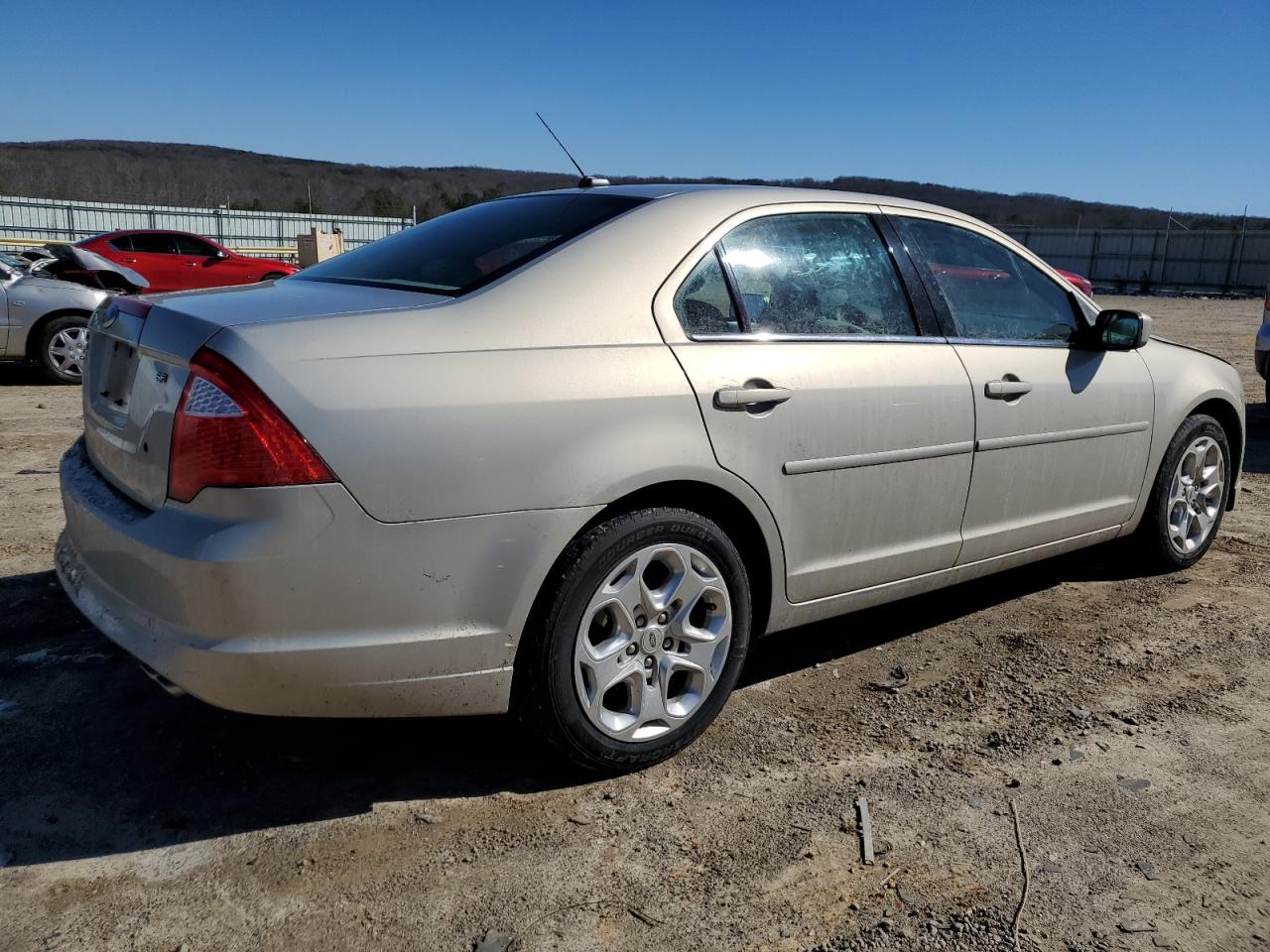 2010 Ford Fusion - Image 3