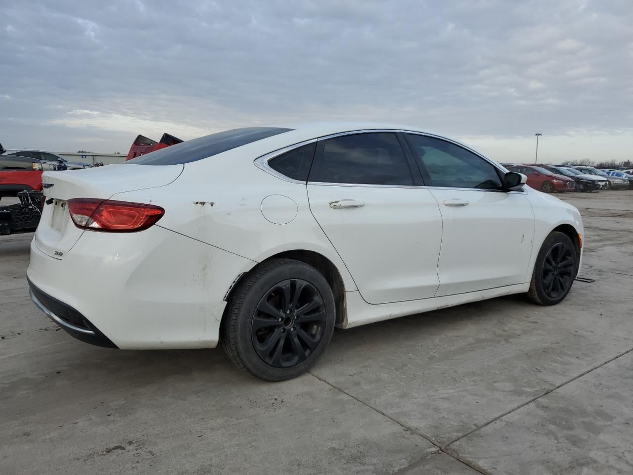 2015 Chrysler 200 - Image 3