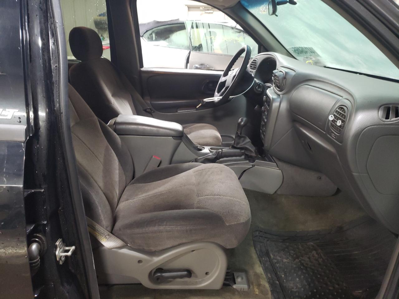 2004 Chevrolet TrailBlazer - Image 7