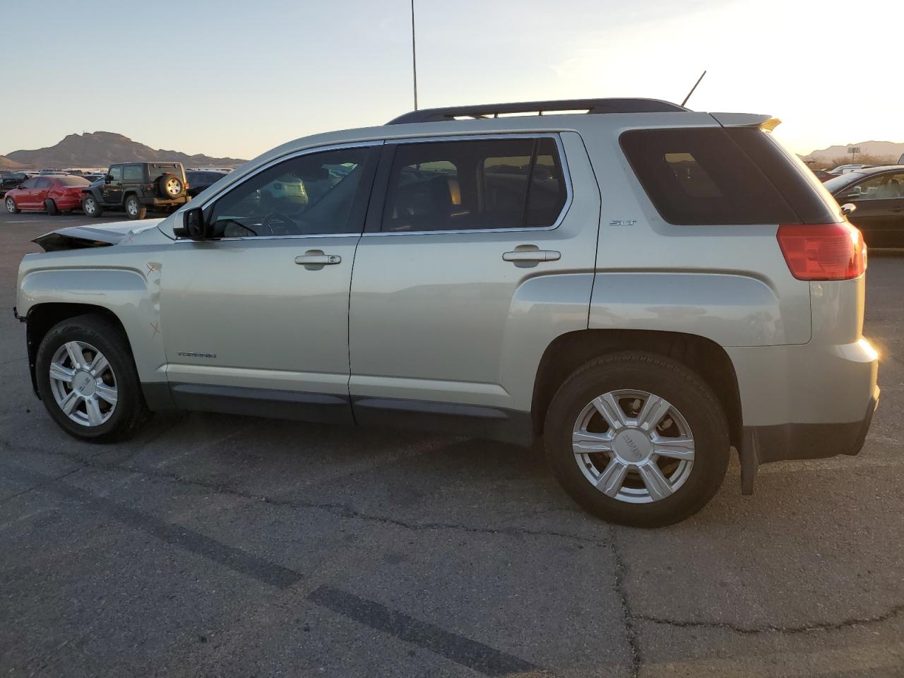 2014 GMC Terrain - Image 2