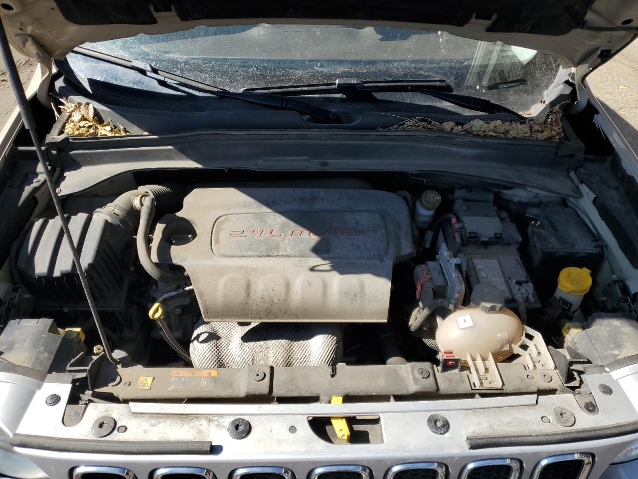 2016 Jeep Renegade - Image 12