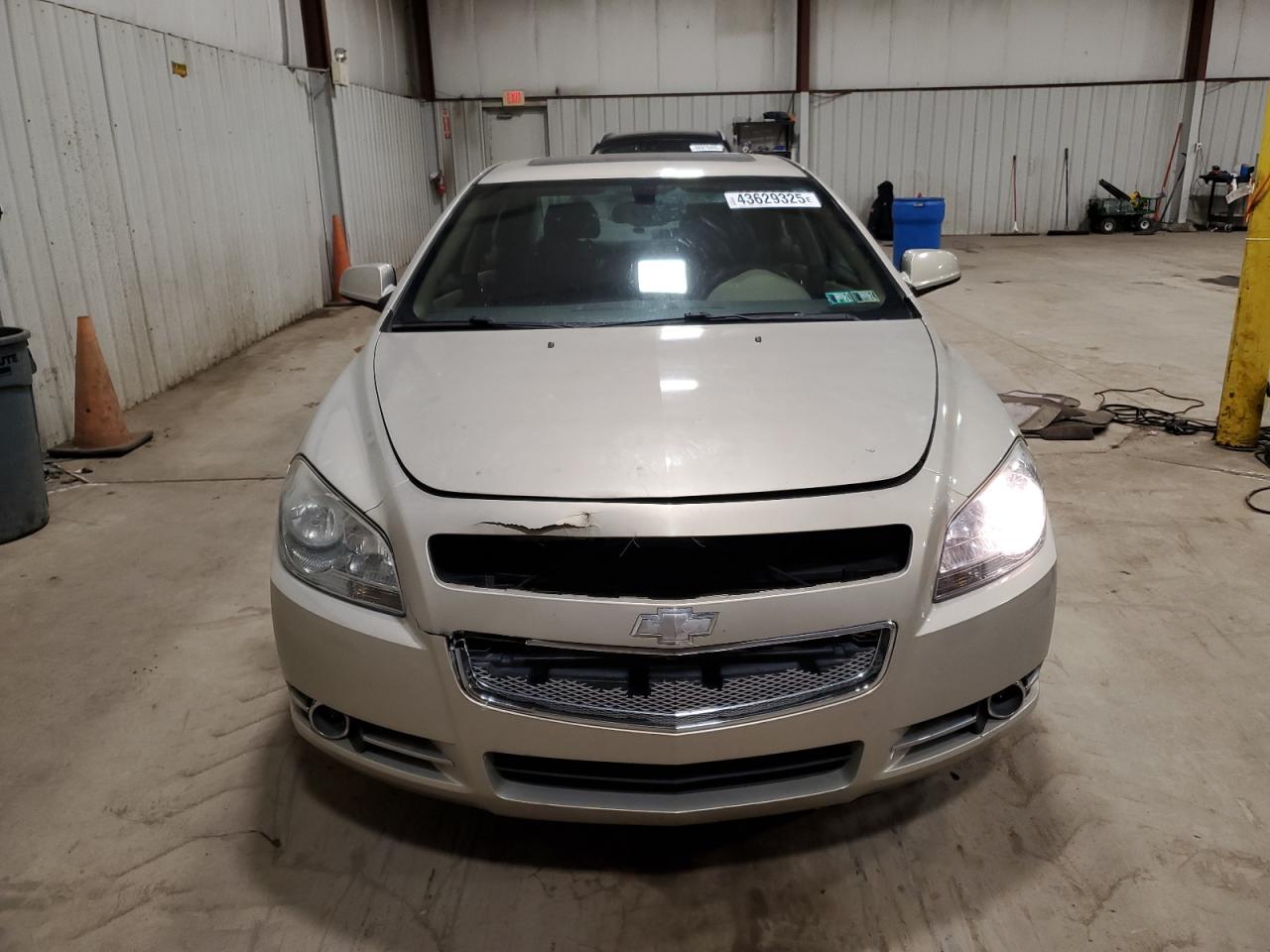 2011 Chevrolet Malibu - Image 5