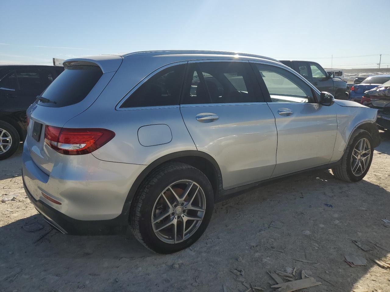 2016 Mercedes-Benz GLC - Image 3