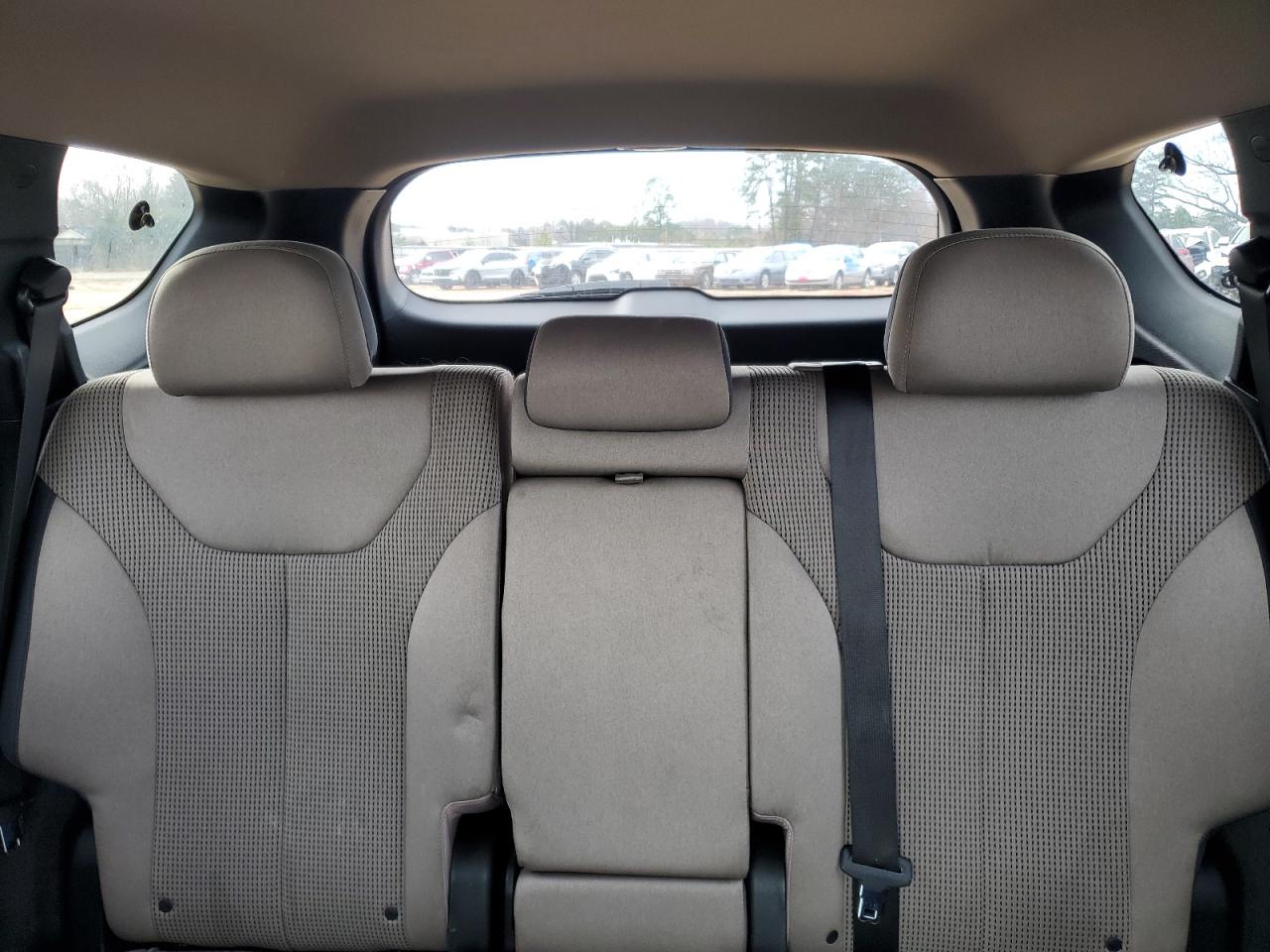 2020 Hyundai Santa Fe - Image 10
