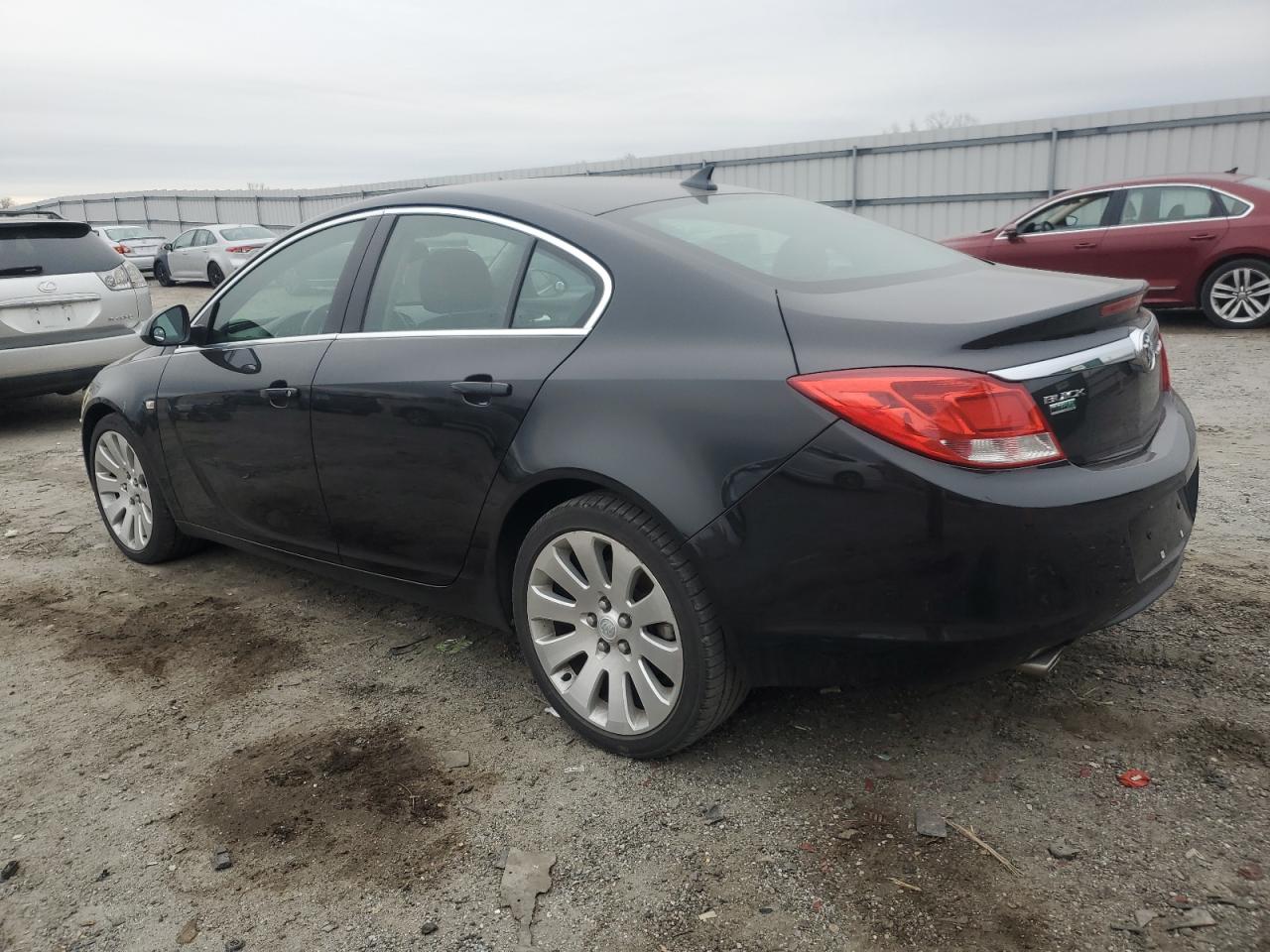 2011 Buick Regal - Image 2