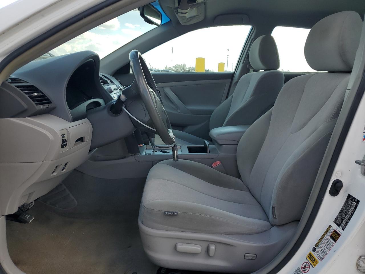 2010 Toyota Camry - Image 7