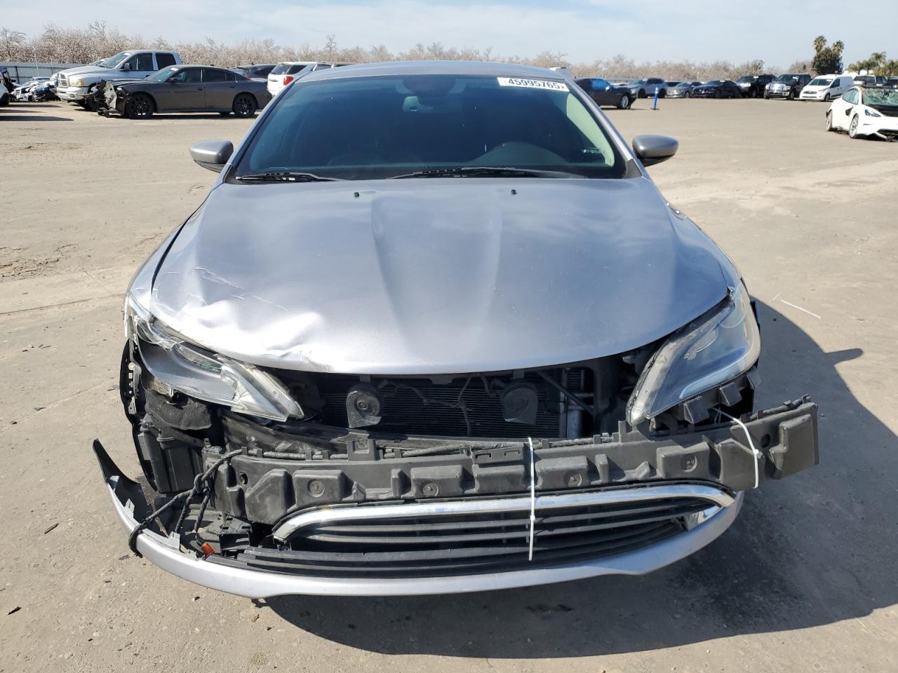 2017 Chrysler 200 - Image 5