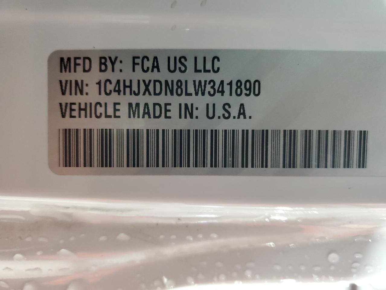 2020 Jeep Wrangler - Image 12