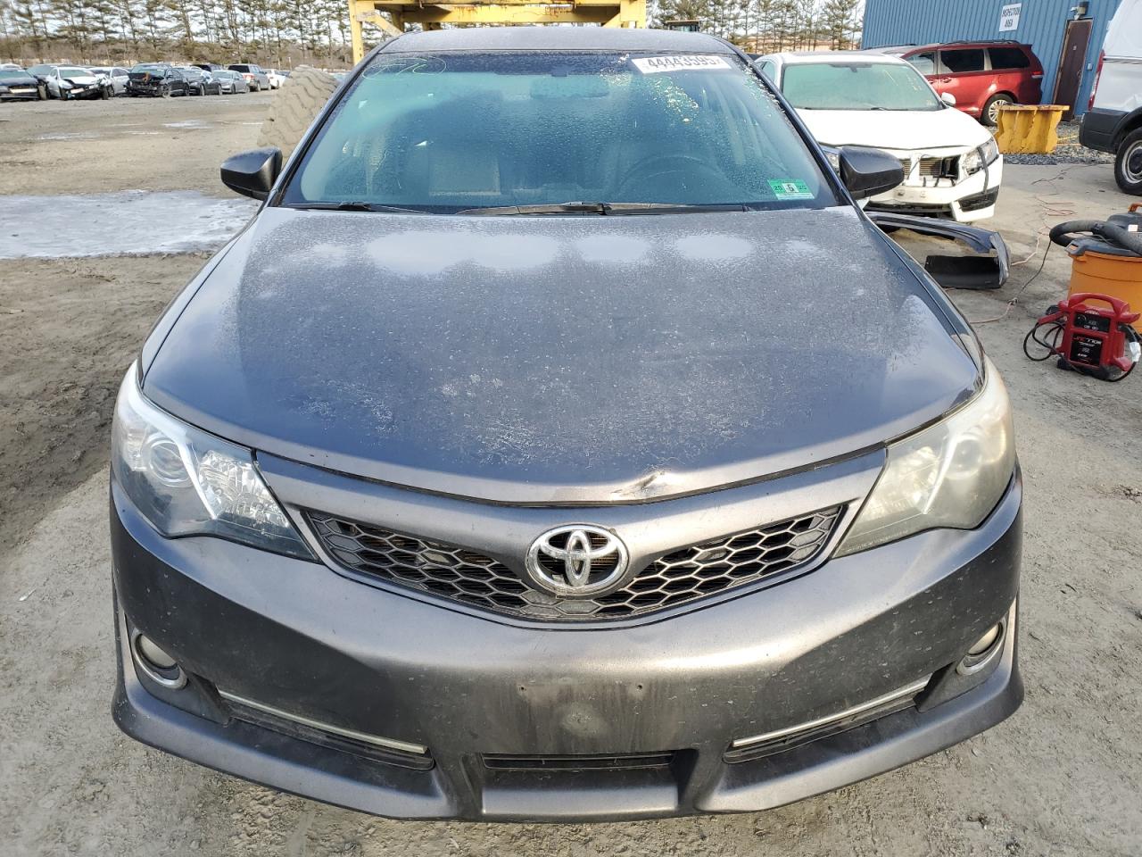 2014 Toyota Camry - Image 5