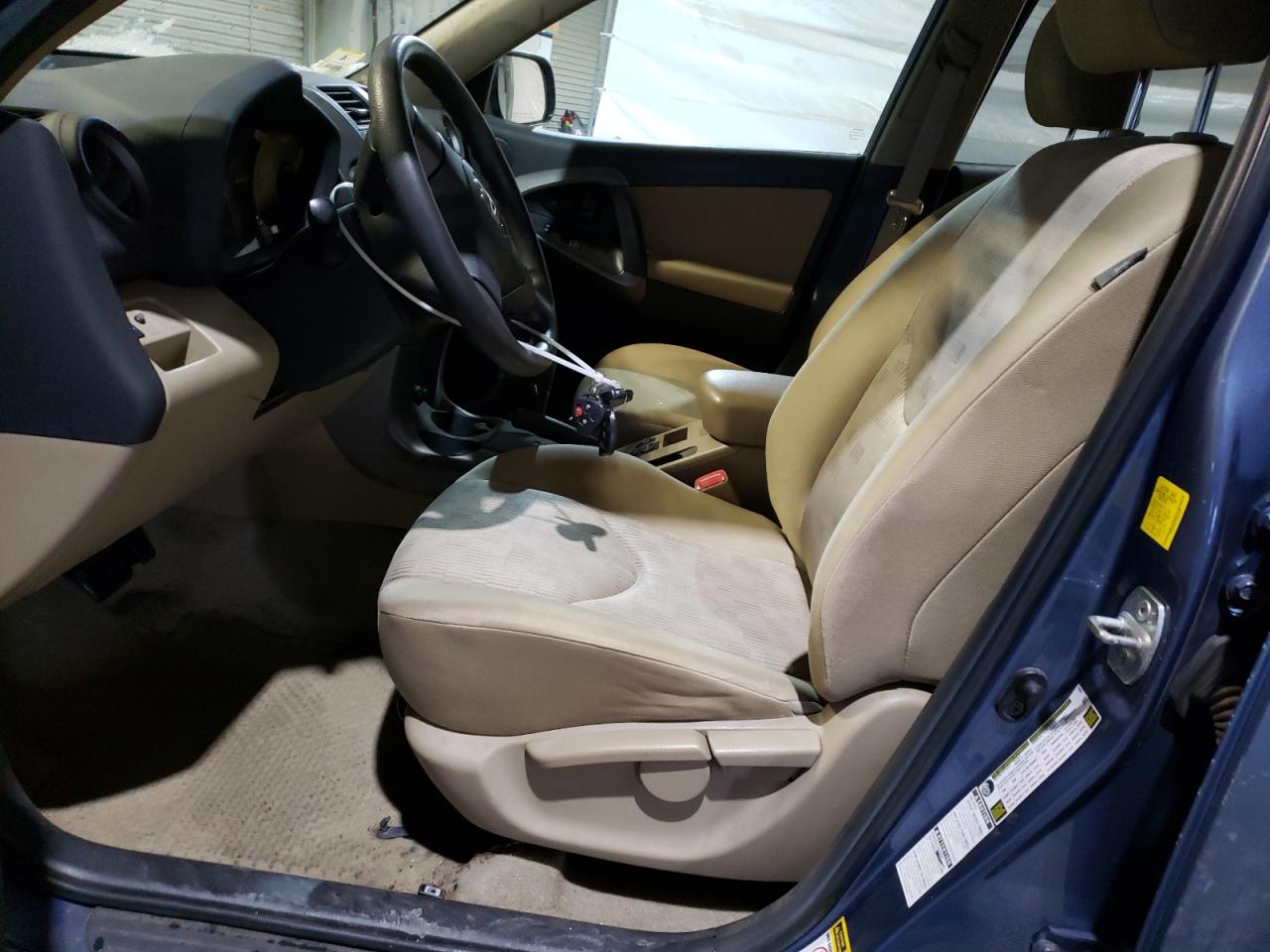 2010 Toyota RAV 4 - Image 7