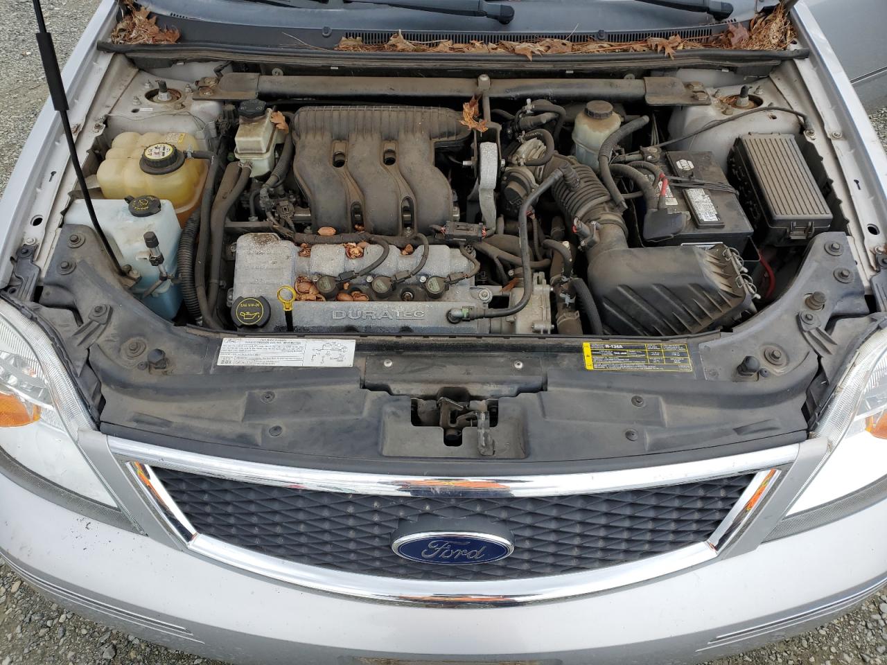 2005 Ford Five Hundred - Image 11