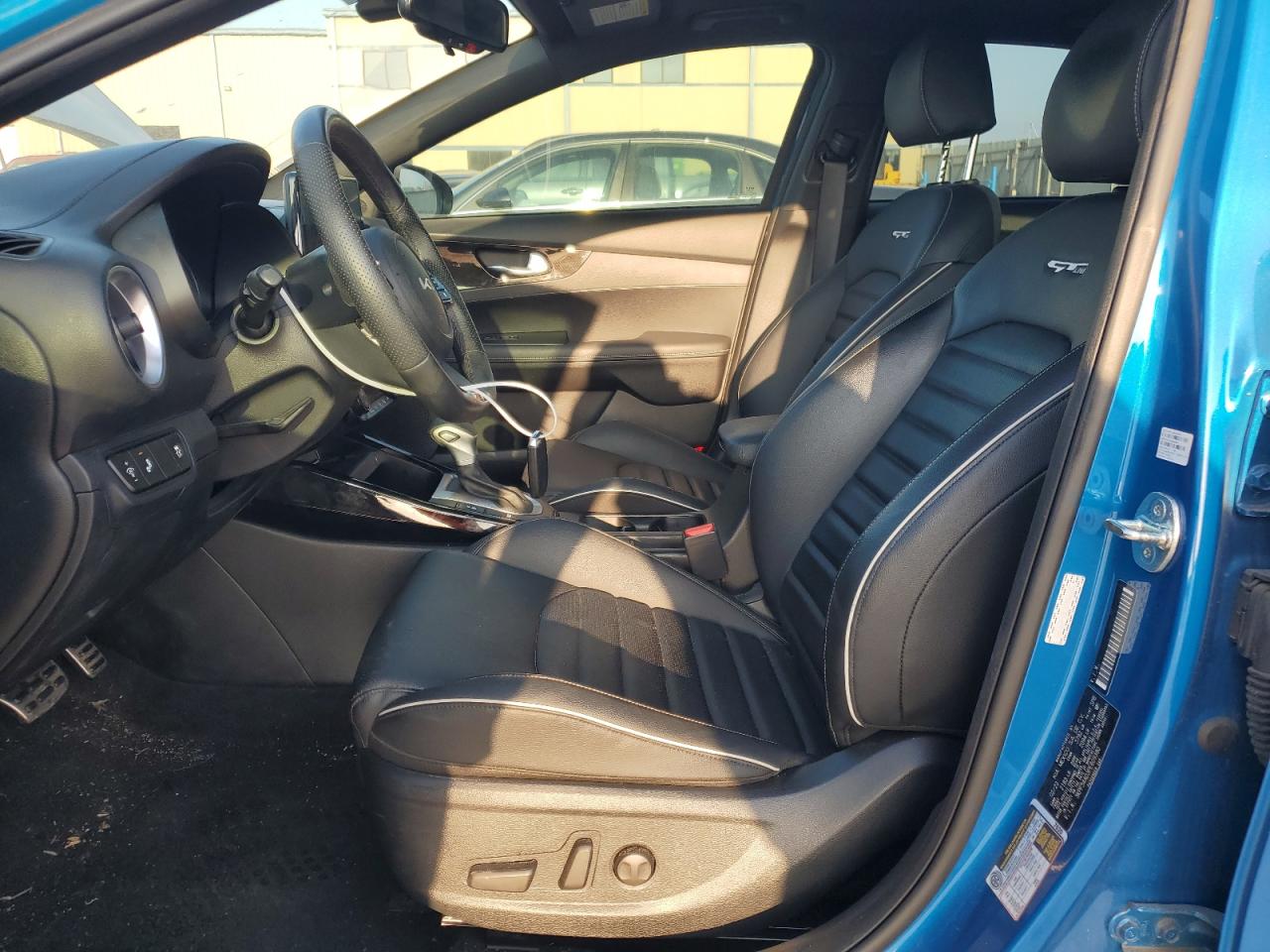 2023 Kia Forte - Image 7
