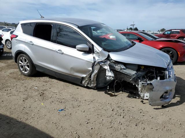  FORD ESCAPE 2019 Серебристый