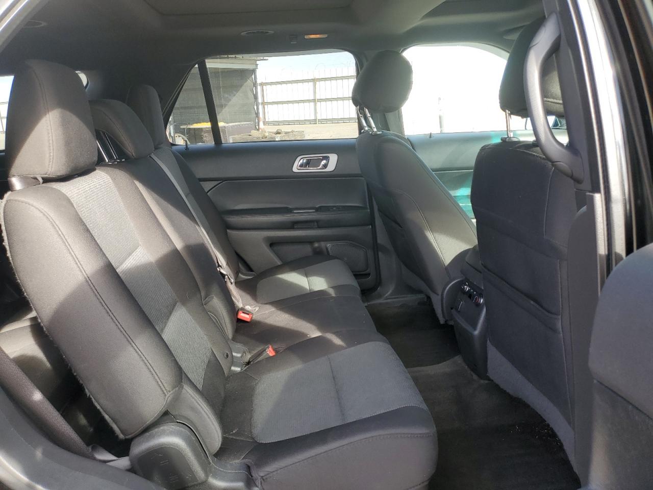 2012 Ford Explorer - Image 11