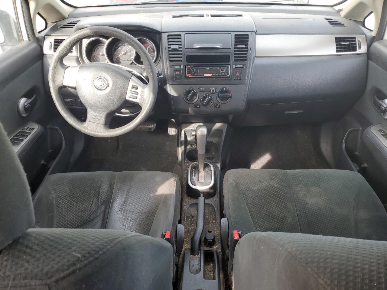 2011 Nissan Versa - Image 8