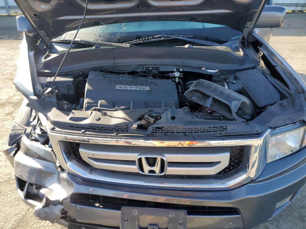 2010 Honda Ridgeline - Image 12