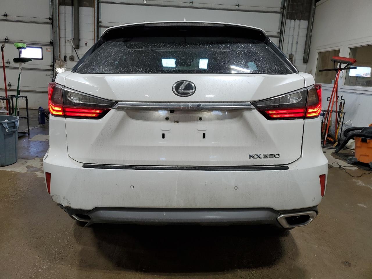 2017 Lexus RX - Image 6