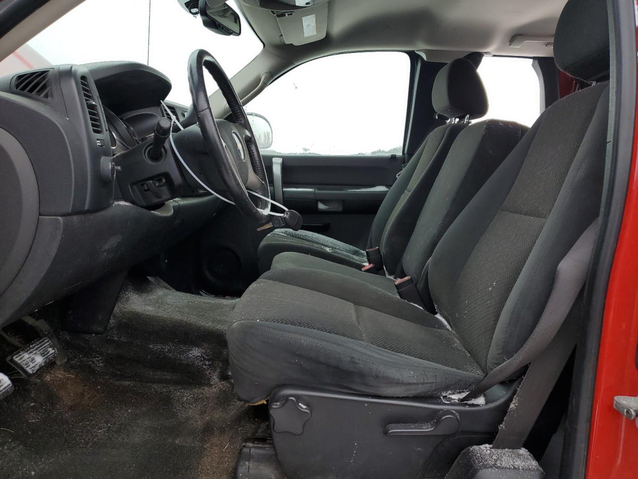 2007 Chevrolet Silverado - Image 7