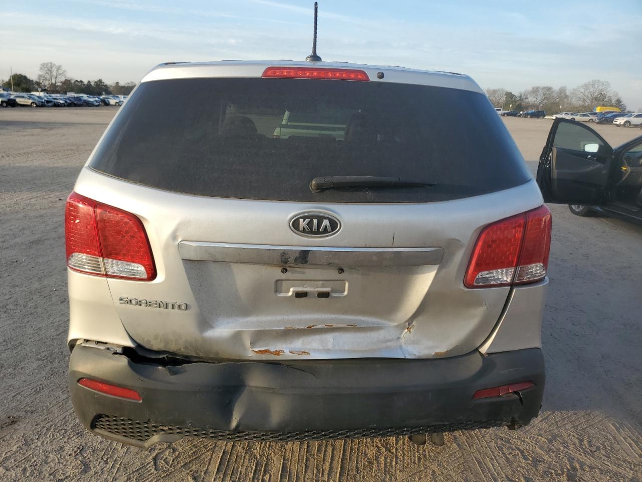 2012 Kia Sorento - Image 6