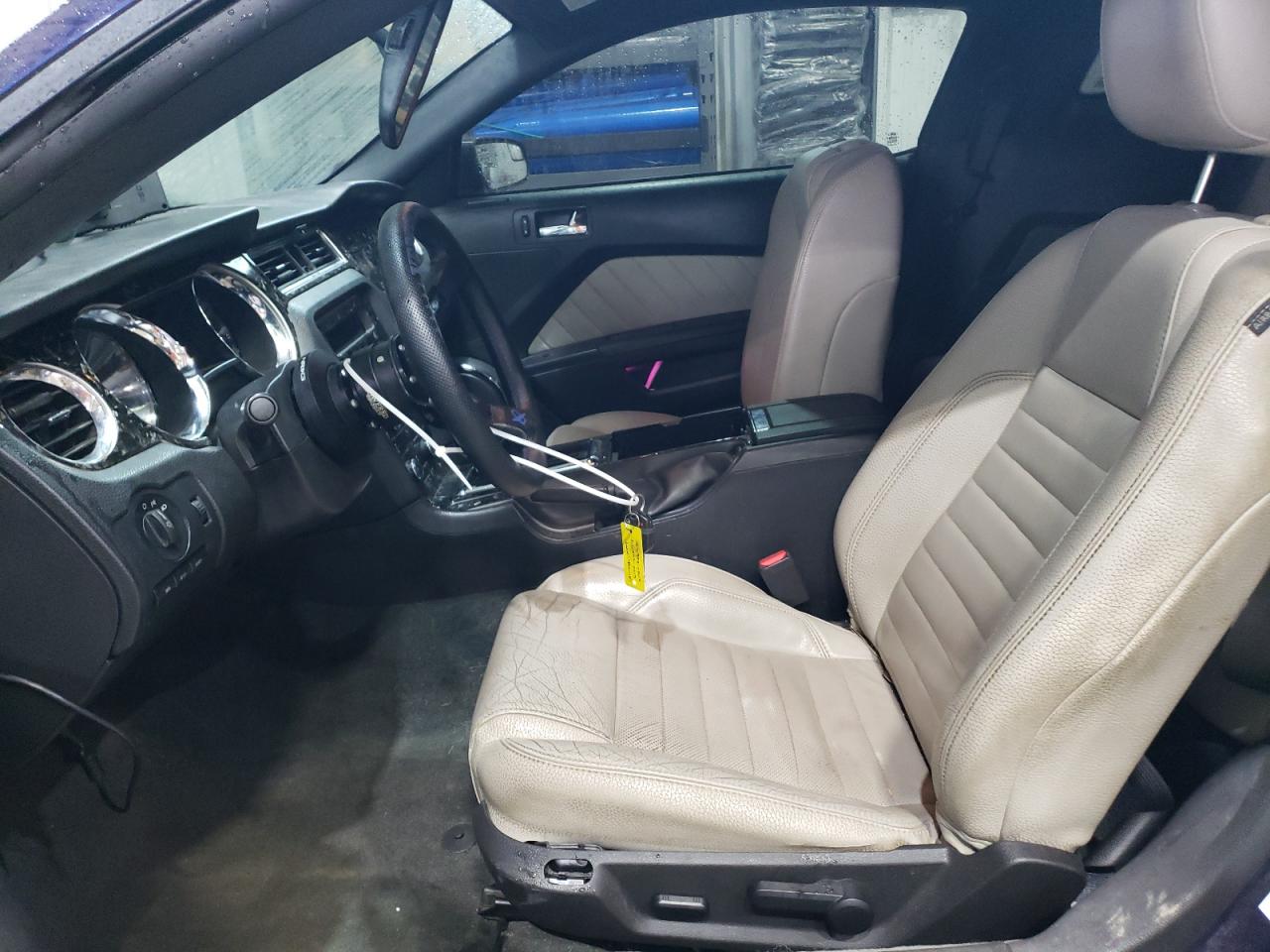 2012 Ford Mustang - Image 7