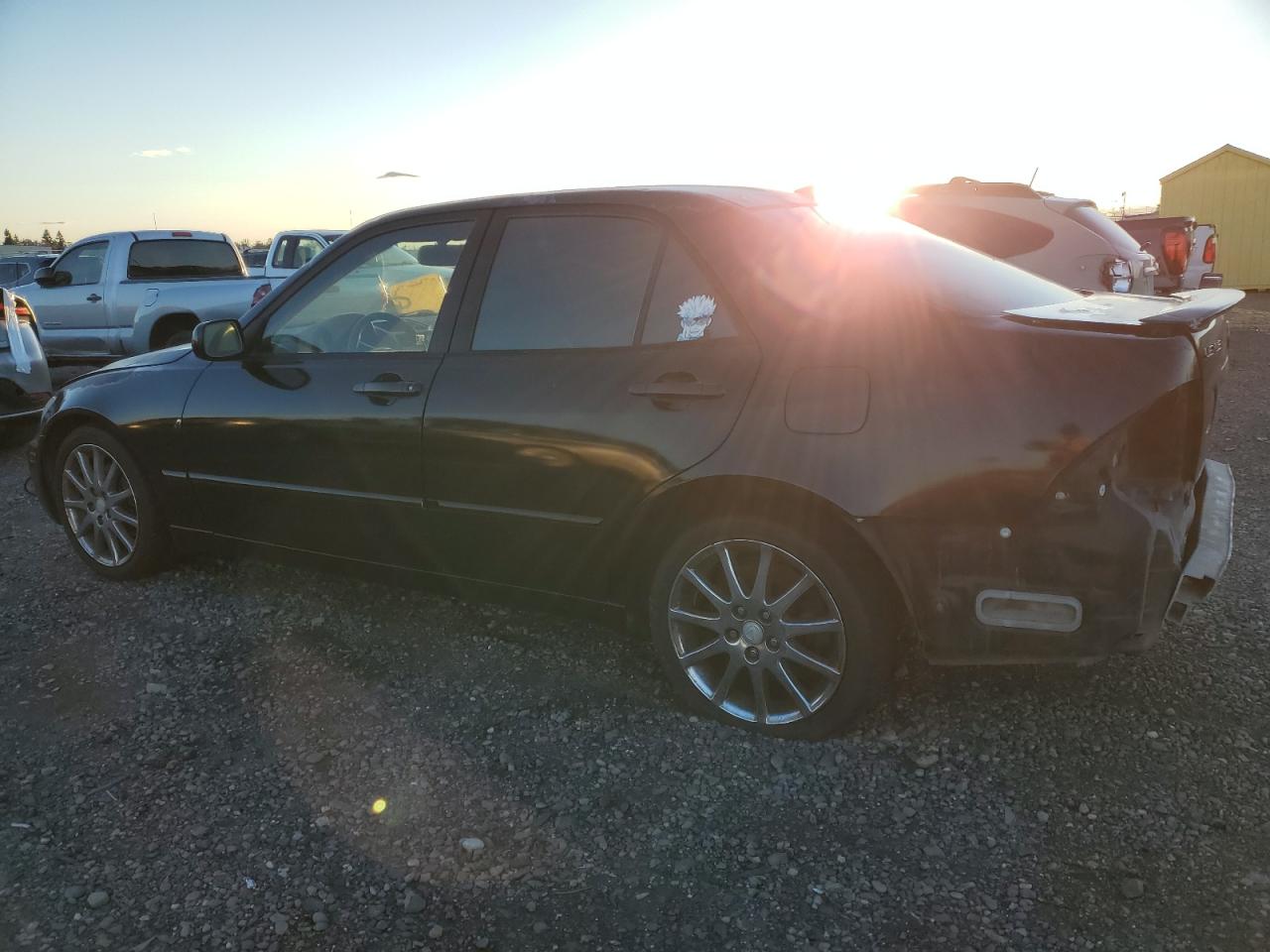 2003 Lexus IS - Image 2