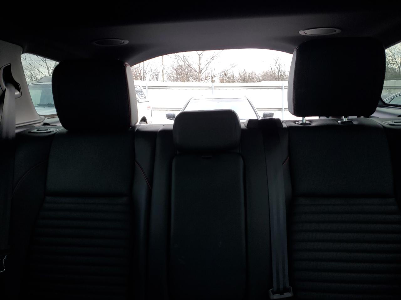 2023 Land Rover Discovery - Image 10