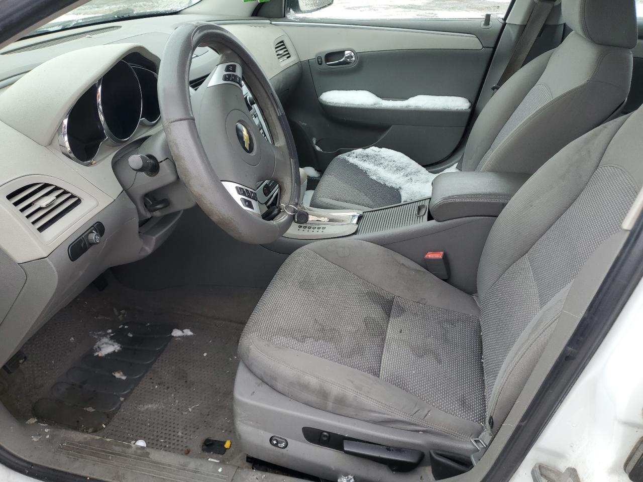 2010 Chevrolet Malibu - Image 7