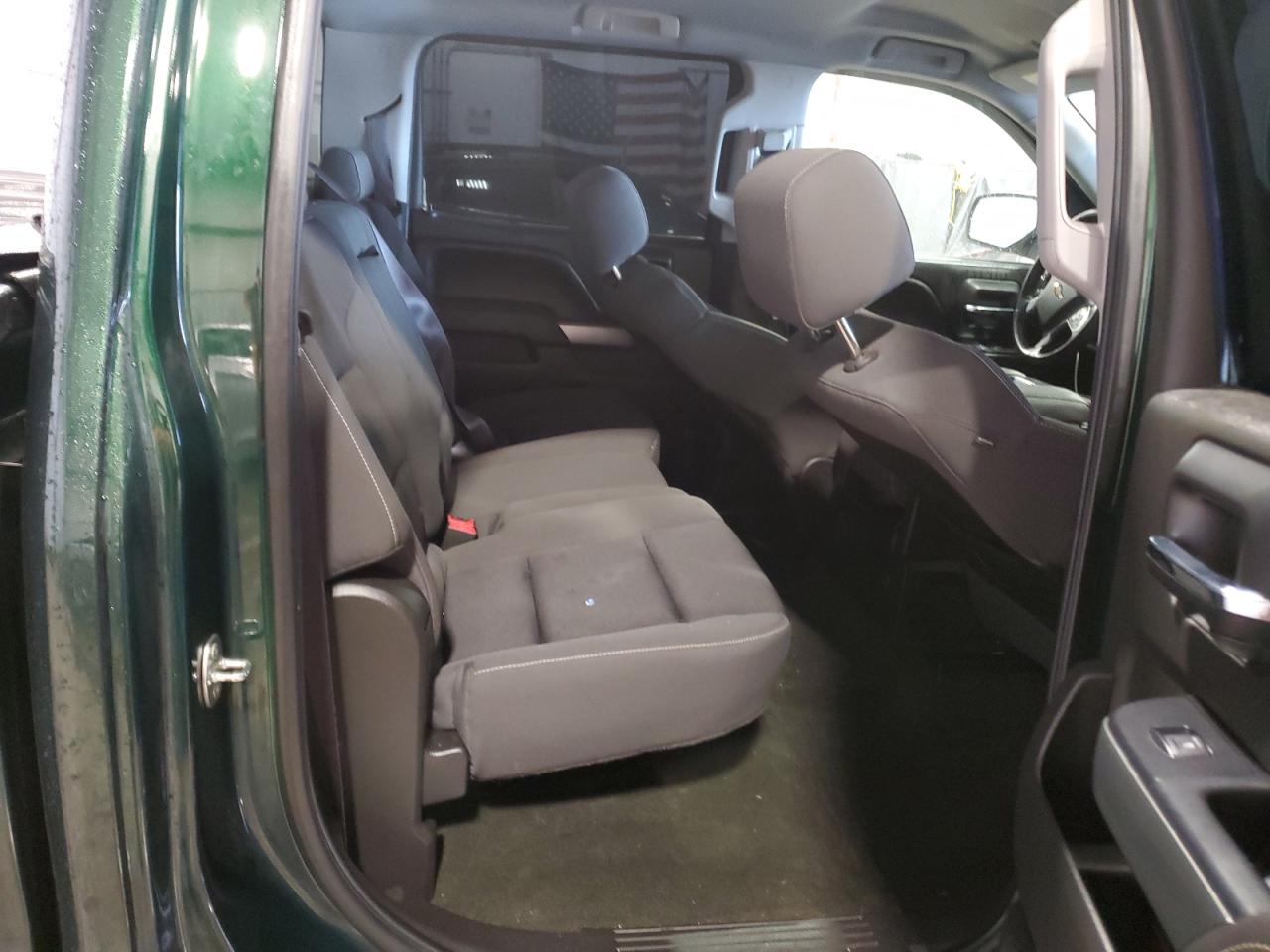2015 Chevrolet Silverado - Image 10