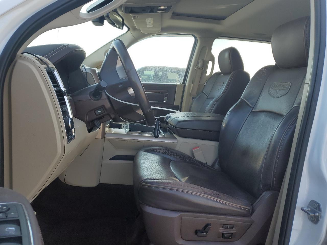 2015 RAM 1500 - Image 7