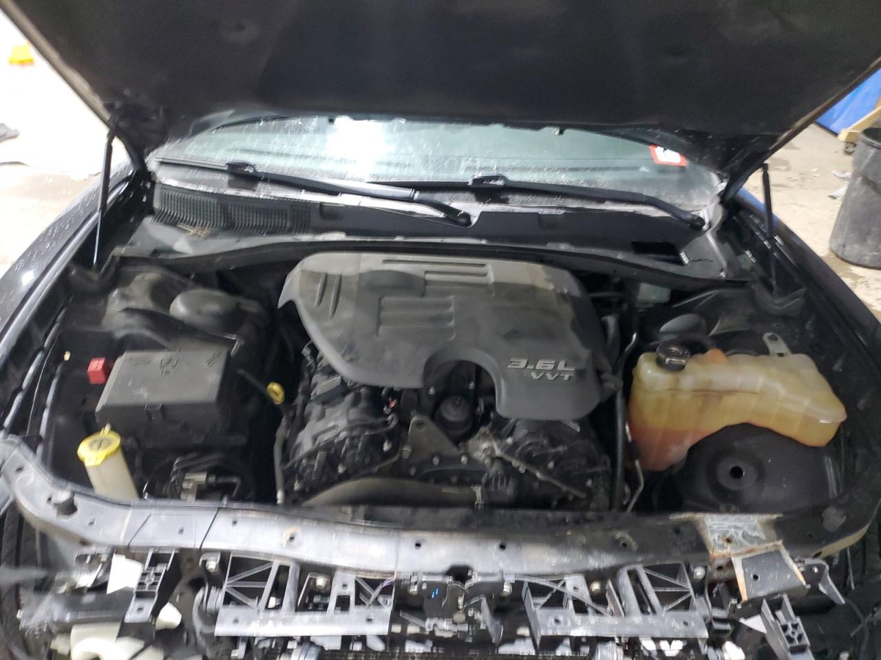 2017 Dodge Charger - Image 13