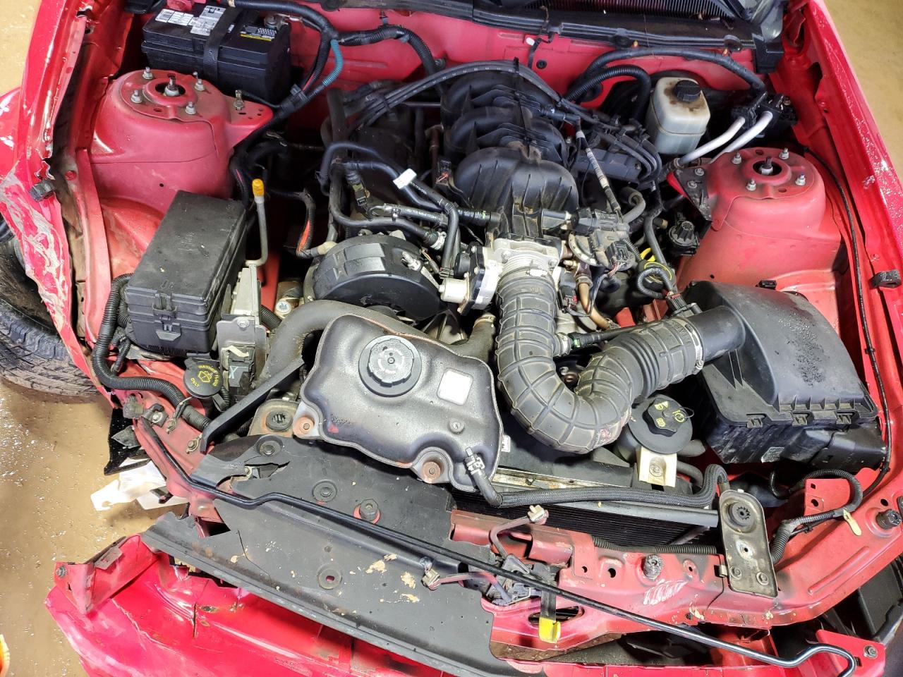 2005 Ford Mustang - Image 11