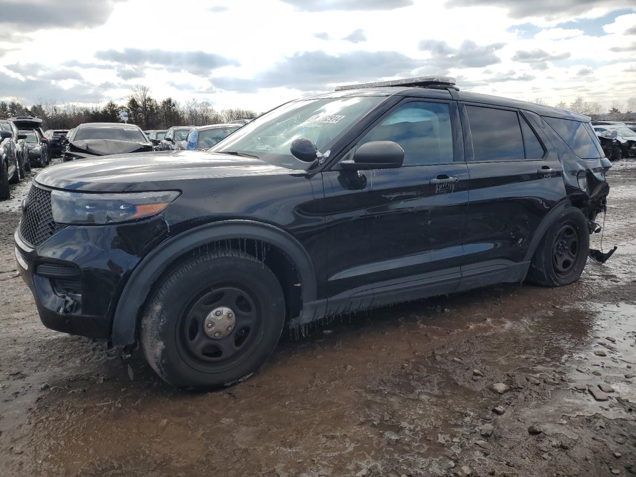 2022 Ford Explorer - Image 1