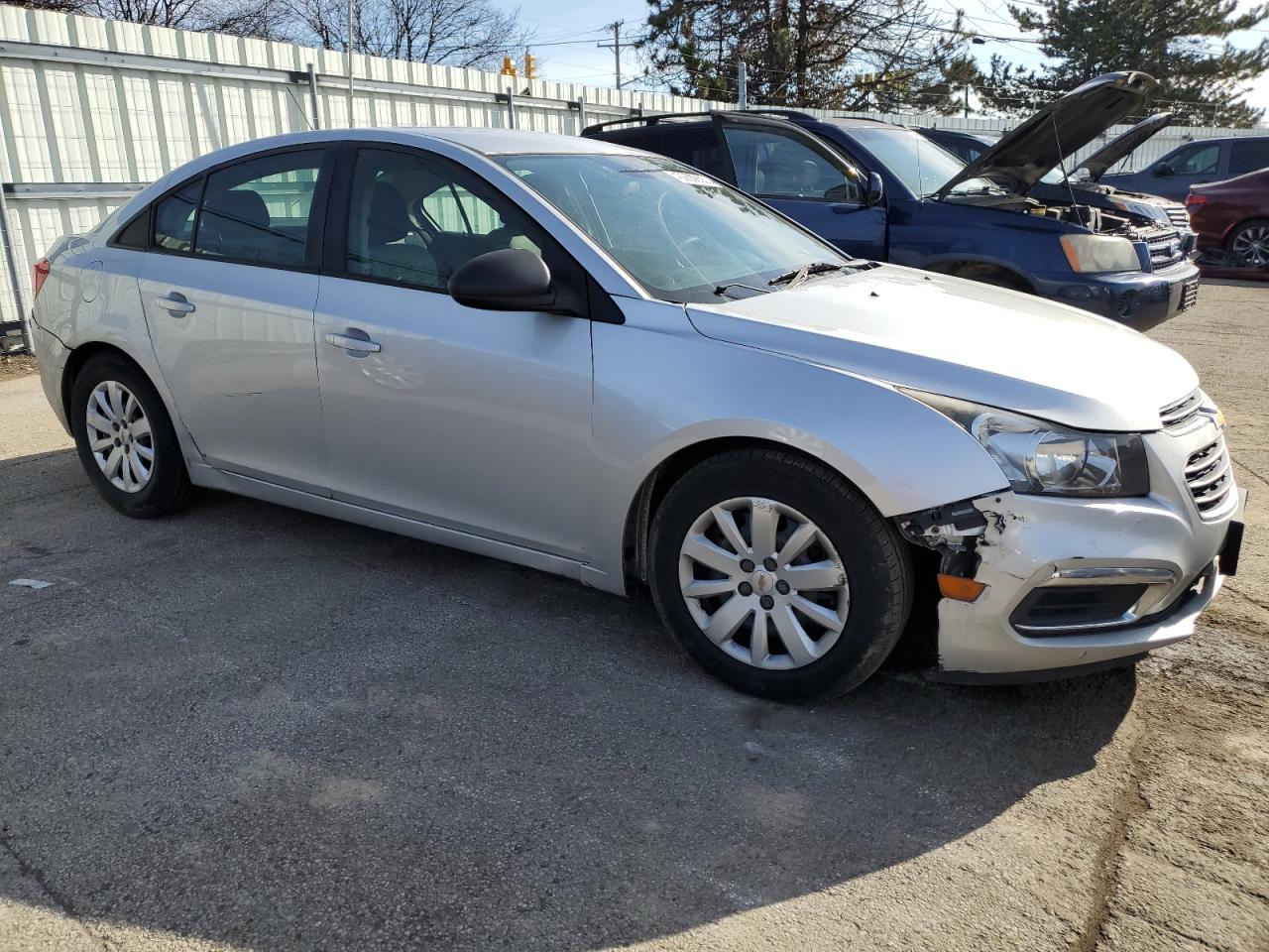 2015 Chevrolet Cruze - Image 4