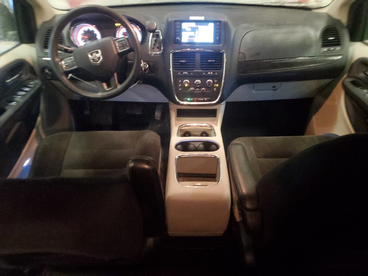 2015 Dodge Caravan - Image 8