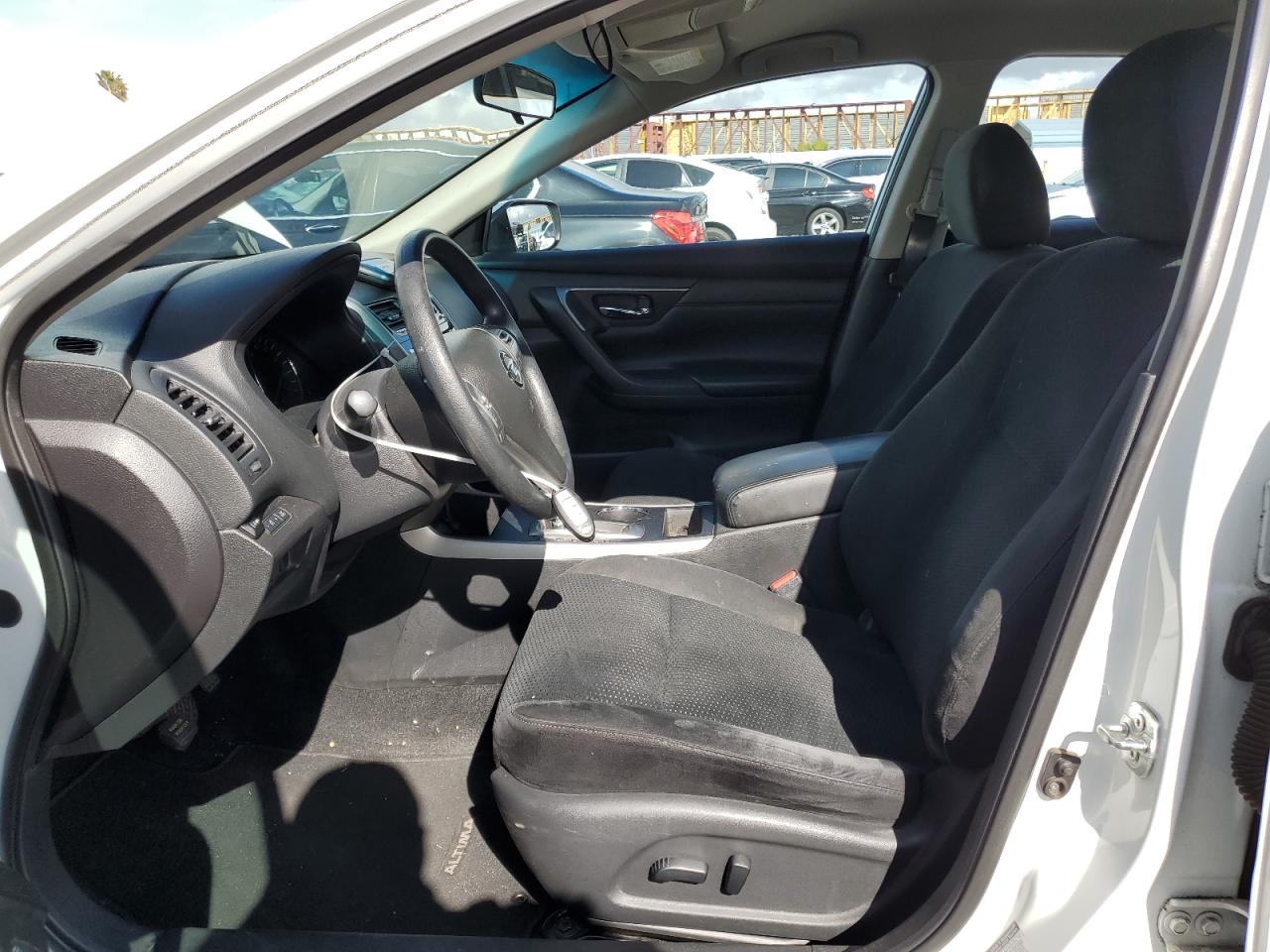2015 Nissan Altima - Image 7