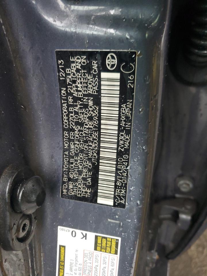 2014 Toyota Prius - Image 14