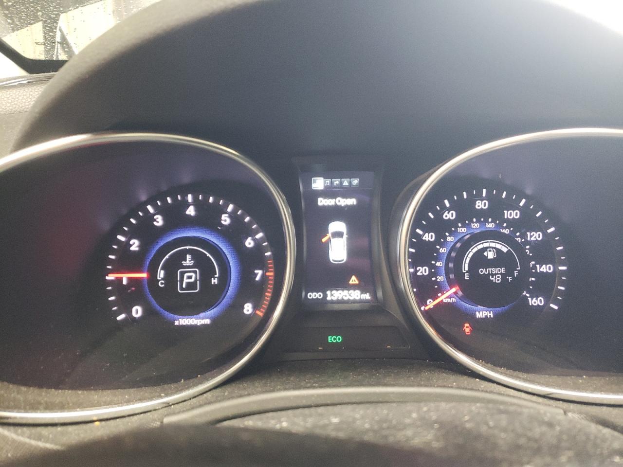 2014 Hyundai Santa Fe - Image 9