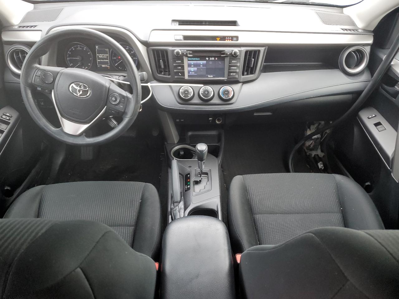 2017 Toyota RAV 4 - Image 8