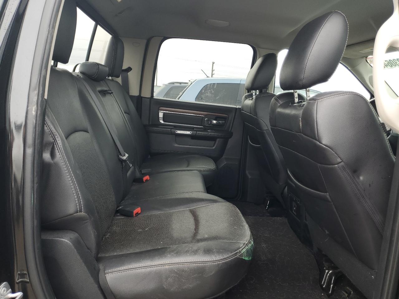 2016 RAM 1500 - Image 10