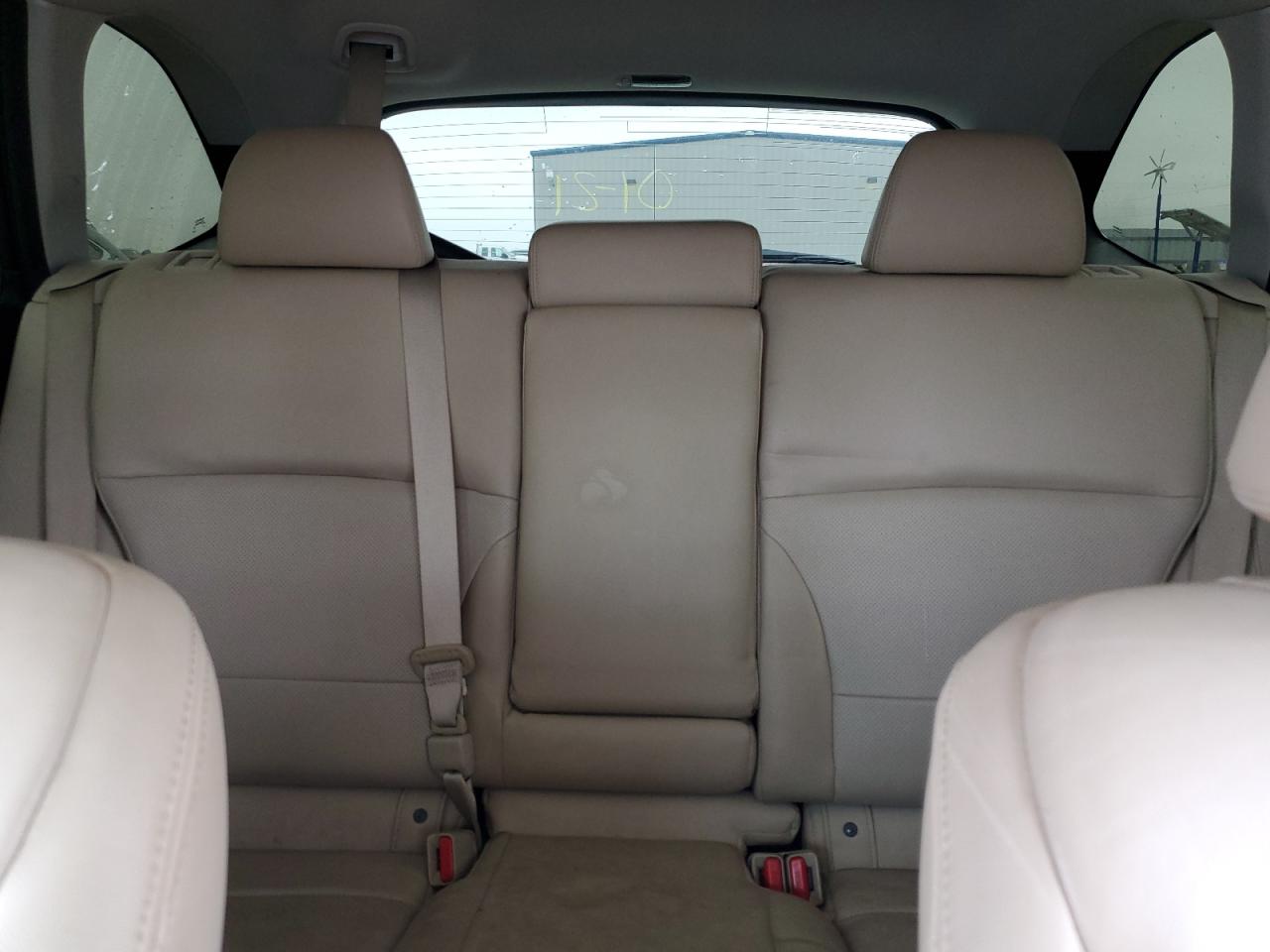 2015 Subaru Outback - Image 10