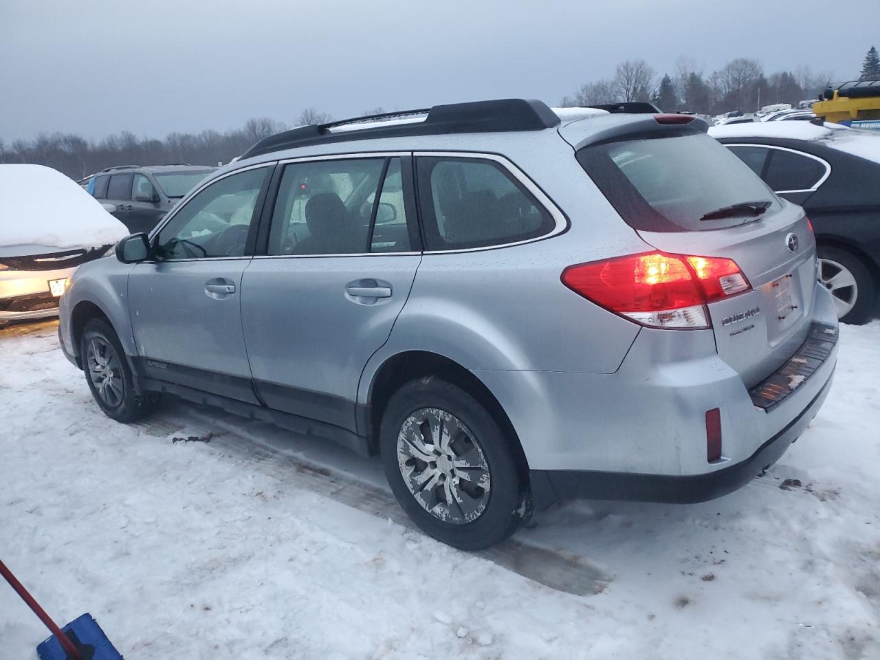 2013 Subaru Outback - Image 2