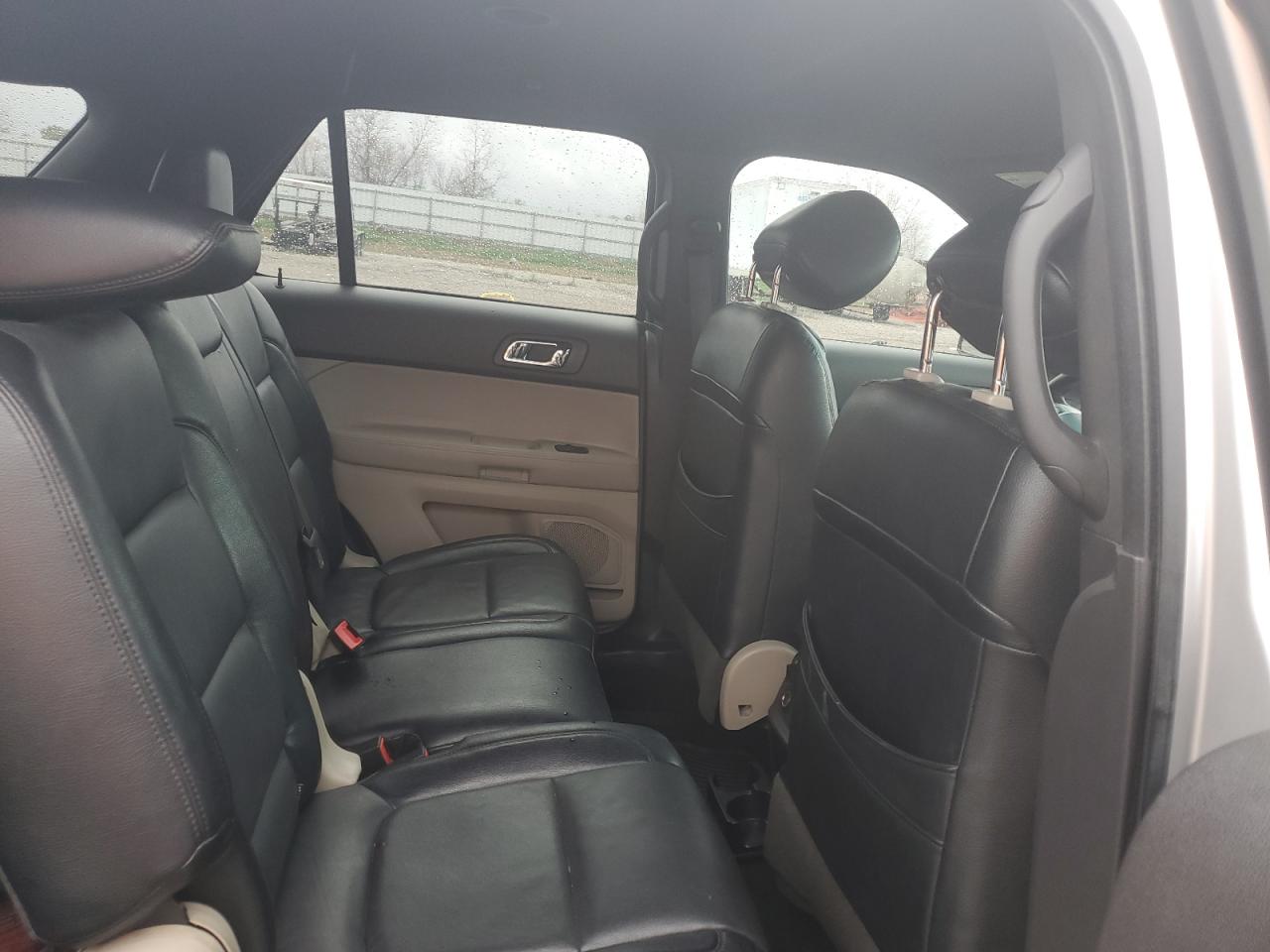 2013 Ford Explorer - Image 10