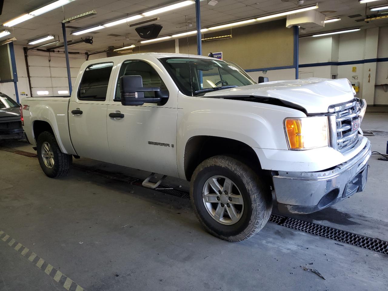 2009 GMC Sierra - Image 4