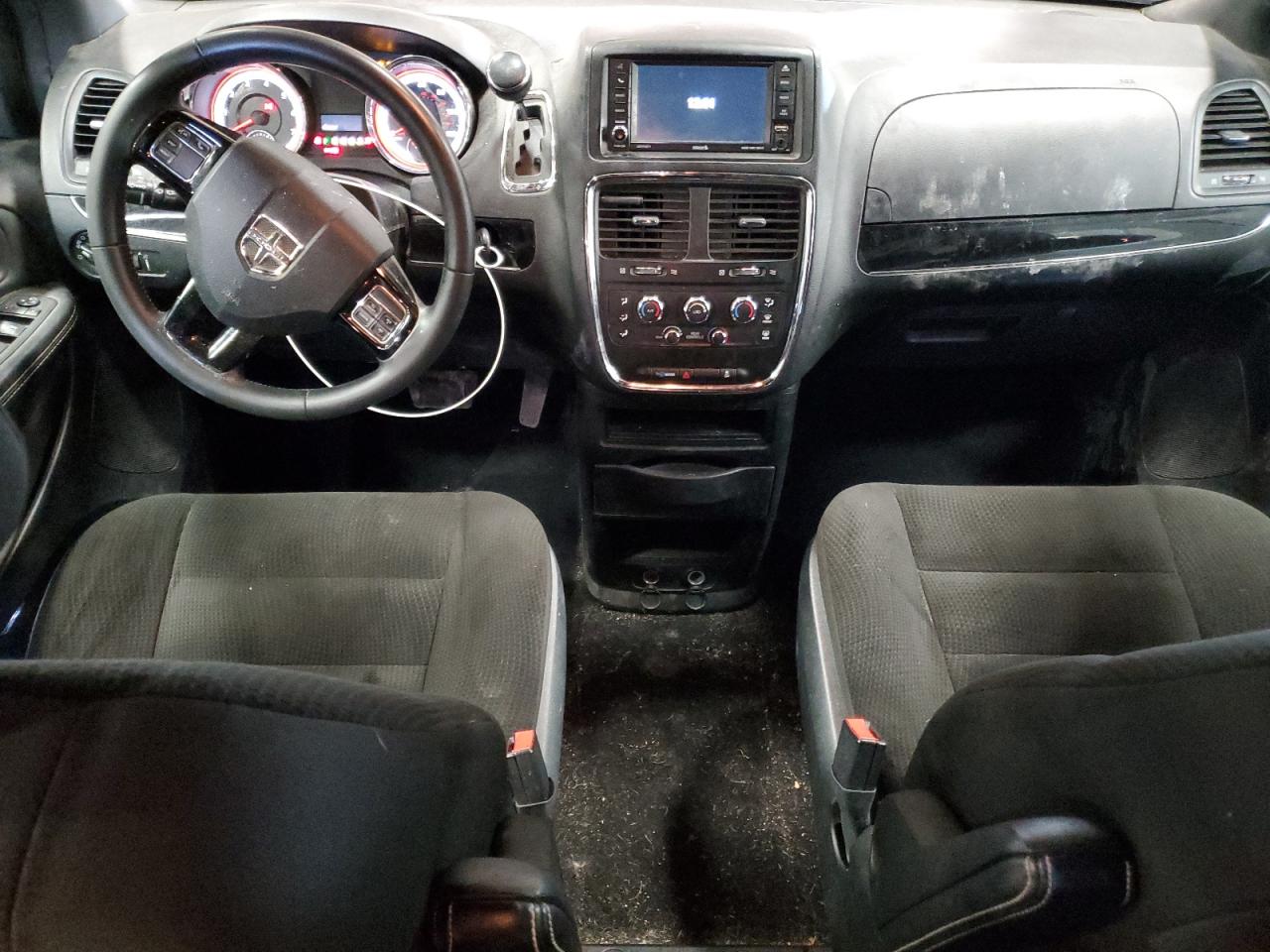2018 Dodge Caravan - Image 8