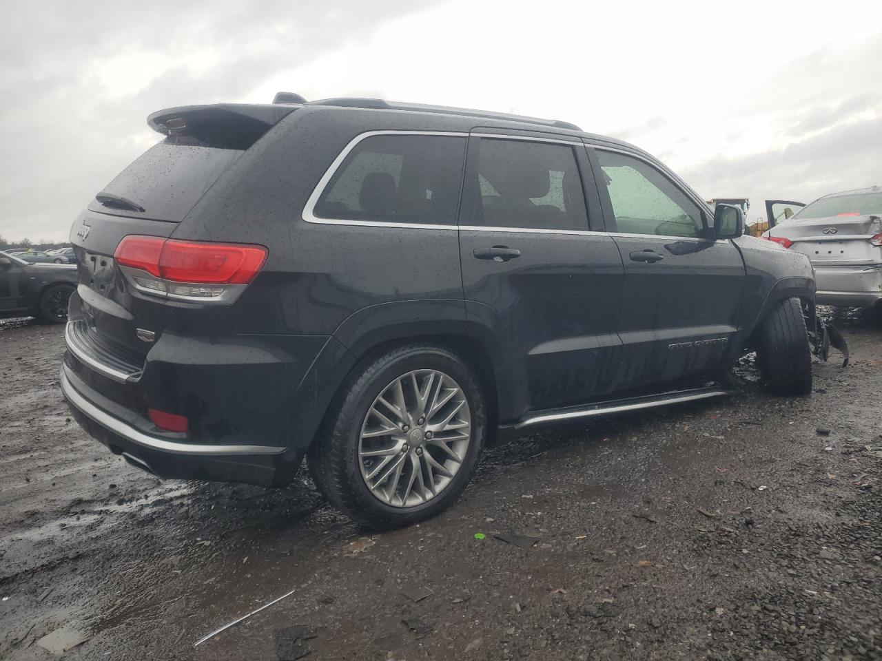 2018 Jeep Grand Cherokee - Image 3