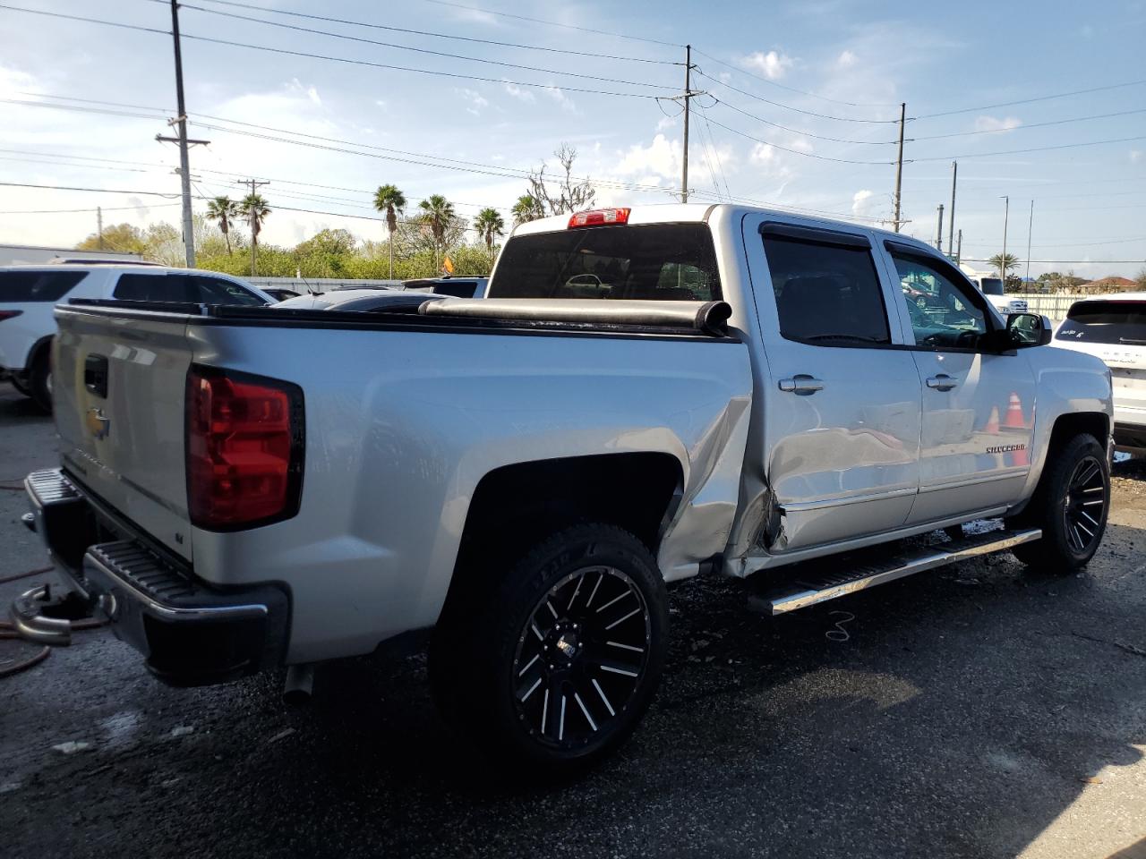 2016 Chevrolet Silverado - Image 3
