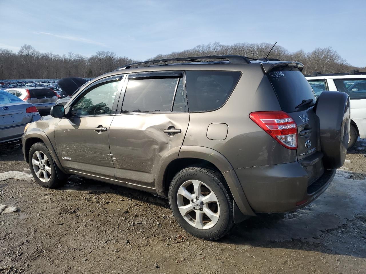 2009 Toyota RAV 4 - Image 2