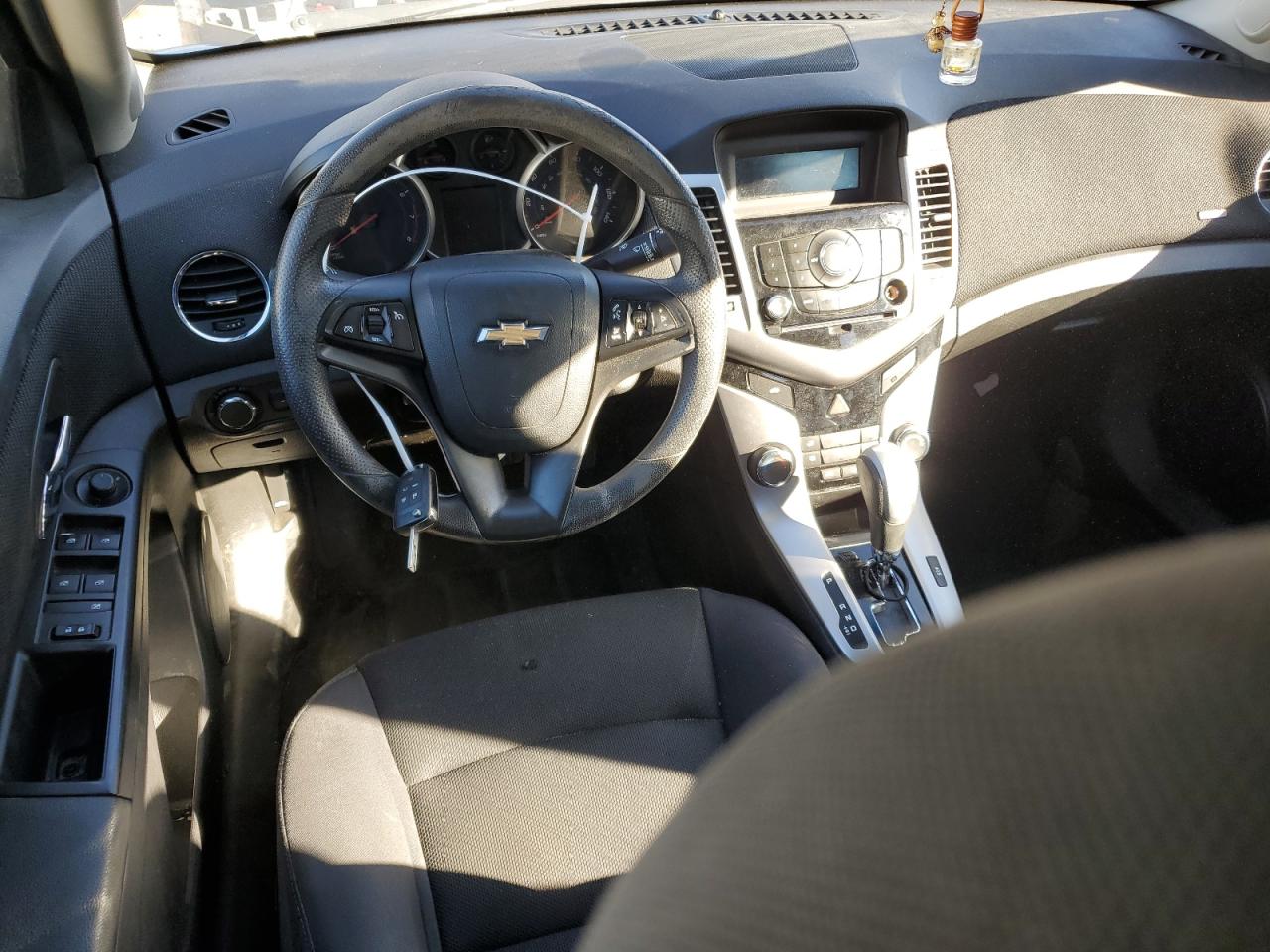 2016 Chevrolet Cruze - Image 8