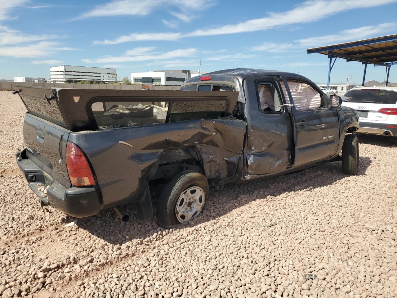 2013 Toyota Tacoma - Image 3