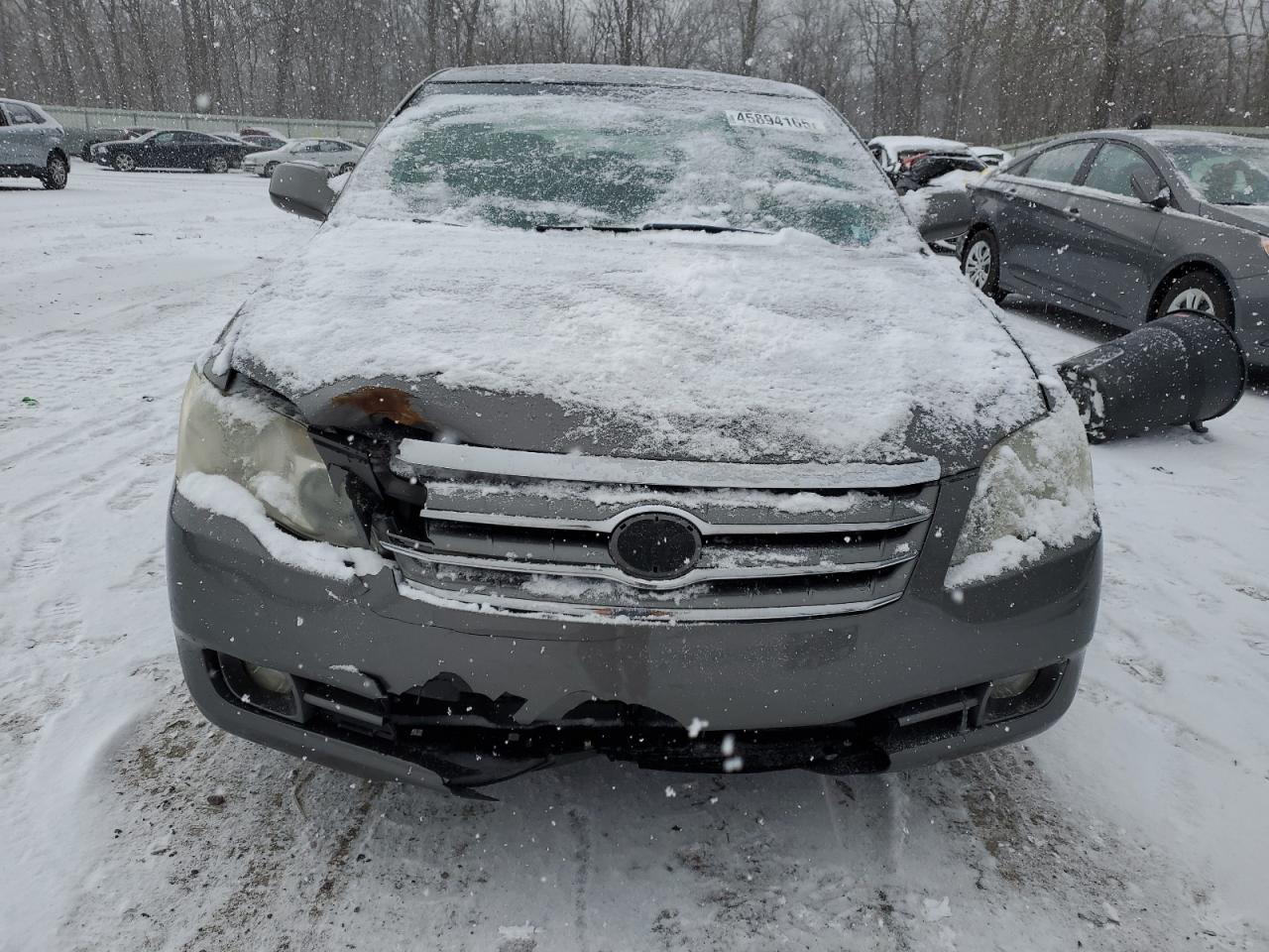 2005 Toyota Avalon - Image 5